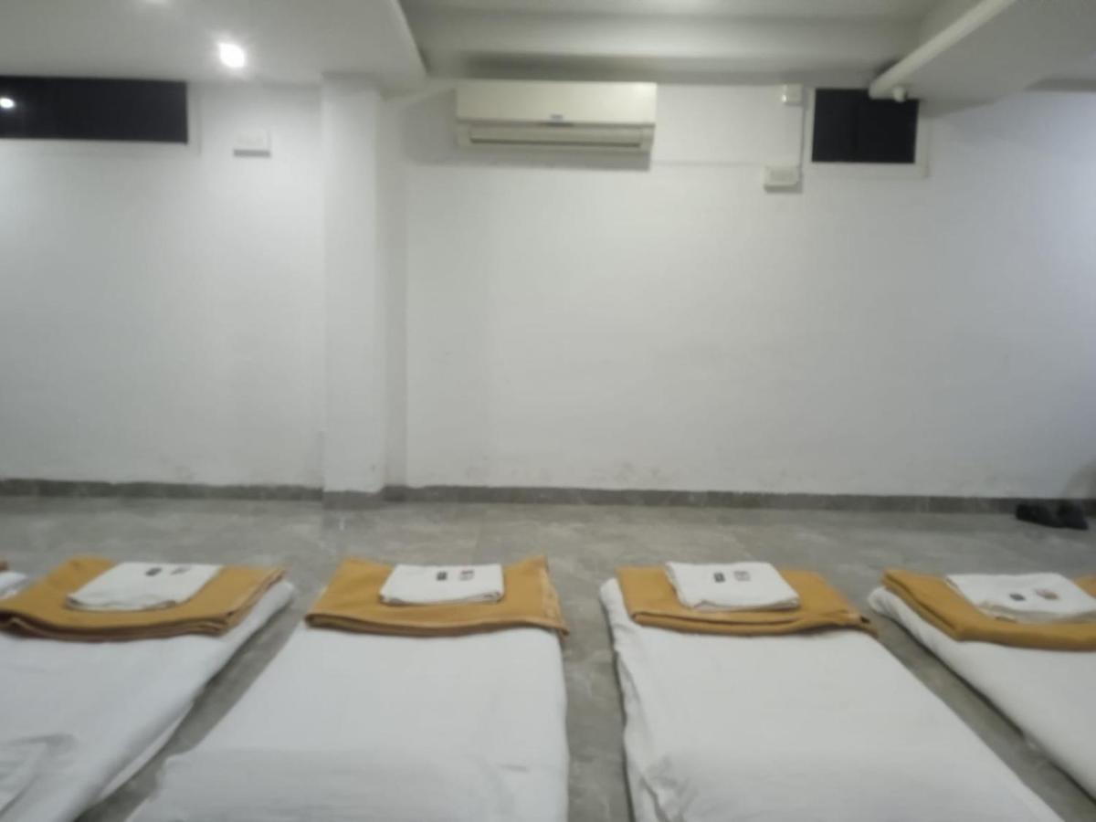 Hotel Holiday Pride Aurangābād Exterior foto